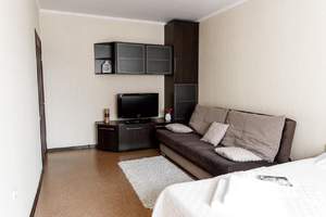 2-к квартира, посуточно, 60м2, 1/1 этаж