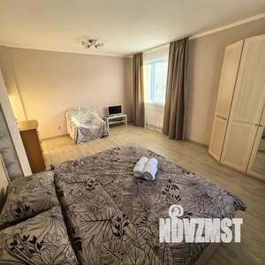 2-к квартира, посуточно, 62м2, 9/25 этаж