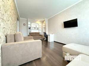 2-к квартира, посуточно, 65м2, 1/1 этаж