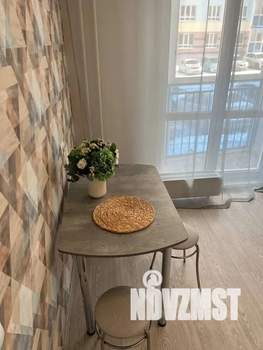 1-к квартира, посуточно, 40м2, 1/10 этаж