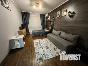 Студия квартира, посуточно, 32м2, 1/9 этаж