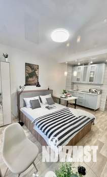 Студия квартира, посуточно, 30м2, 15/15 этаж