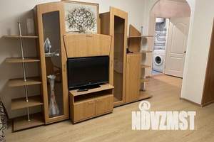 1-к квартира, посуточно, 38м2, 8/12 этаж