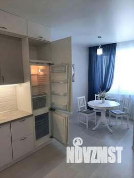 2-к квартира, посуточно, 40м2, 3/8 этаж