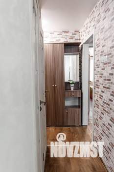 2-к квартира, посуточно, 48м2, 1/5 этаж