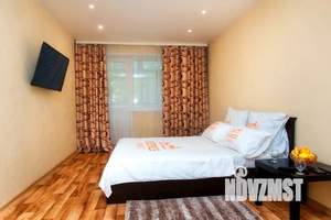 1-к квартира, посуточно, 38м2, 3/5 этаж