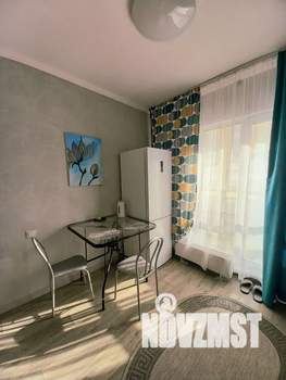 Студия квартира, посуточно, 37м2, 4/12 этаж