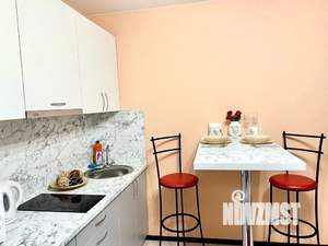 Студия квартира, посуточно, 30м2, 6/9 этаж