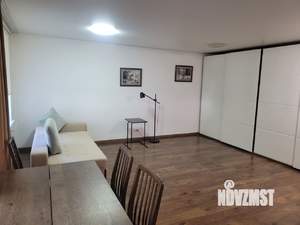 Студия квартира, посуточно, 41м2, 1/5 этаж