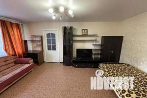 2-к квартира, посуточно, 48м2, 1/5 этаж