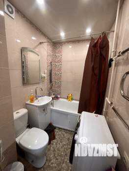 Студия квартира, посуточно, 36м2, 1/3 этаж