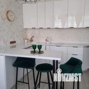 2-к квартира, посуточно, 45м2, 11/15 этаж