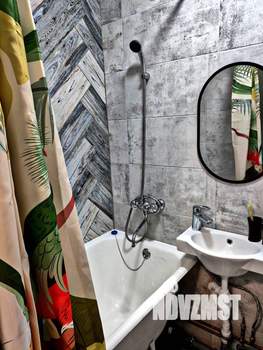 Студия квартира, посуточно, 27м2, 3/9 этаж