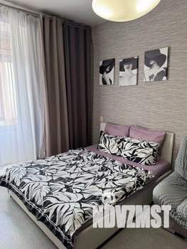 1-к квартира, посуточно, 42м2, 1/1 этаж