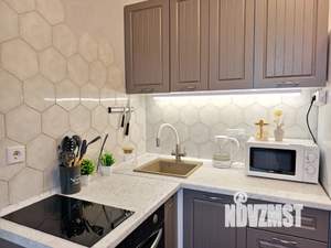 Студия квартира, посуточно, 37м2, 16/16 этаж