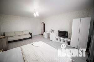 1-к квартира, посуточно, 40м2, 3/10 этаж