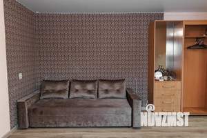 1-к квартира, посуточно, 35м2, 1/9 этаж