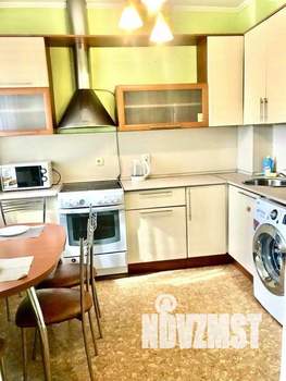 3-к квартира, посуточно, 65м2, 1/1 этаж