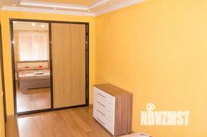 Студия квартира, посуточно, 40м2, 2/5 этаж