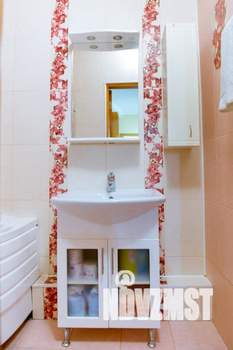 1-к квартира, посуточно, 64м2, 1/1 этаж