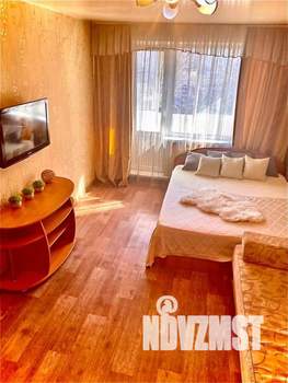 1-к квартира, посуточно, 36м2, 1/1 этаж