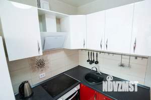 1-к квартира, посуточно, 33м2, 4/5 этаж