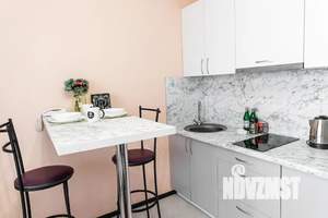 Студия квартира, посуточно, 30м2, 6/9 этаж