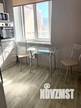 1-к квартира, посуточно, 40м2, 4/10 этаж