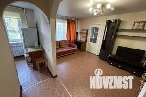 2-к квартира, посуточно, 48м2, 1/5 этаж