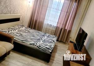 Студия квартира, посуточно, 33м2, 4/10 этаж