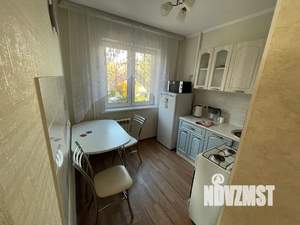 1-к квартира, посуточно, 36м2, 3/5 этаж