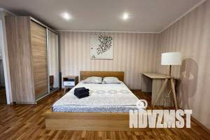 1-к квартира, посуточно, 40м2, 1/5 этаж