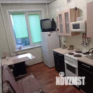 1-к квартира, посуточно, 30м2, 6/9 этаж