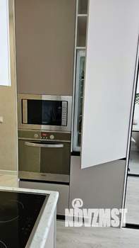 Студия квартира, посуточно, 28м2, 3/7 этаж