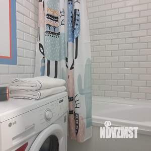 2-к квартира, посуточно, 50м2, 1/1 этаж