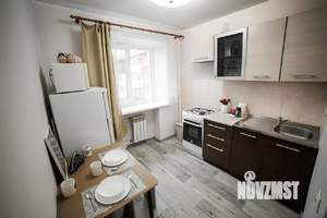 2-к квартира, посуточно, 48м2, 4/5 этаж