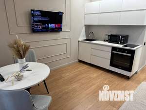 Студия квартира, посуточно, 30м2, 16/19 этаж