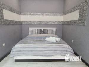 Студия квартира, посуточно, 40м2, 5/12 этаж