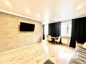 2-к квартира, посуточно, 40м2, 1/1 этаж
