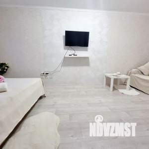 1-к квартира, посуточно, 36м2, 3/5 этаж