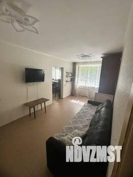 2-к квартира, посуточно, 43м2, 1/5 этаж