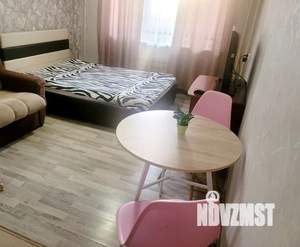 Студия квартира, посуточно, 33м2, 4/10 этаж