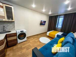 Студия квартира, посуточно, 25м2, 1/9 этаж