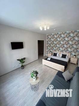 1-к квартира, посуточно, 38м2, 1/1 этаж