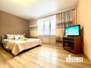 1-к квартира, посуточно, 36м2, 1/1 этаж