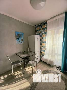 Студия квартира, посуточно, 37м2, 4/12 этаж