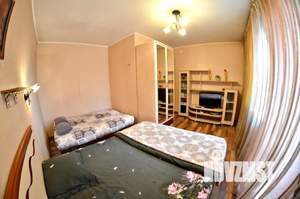 1-к квартира, посуточно, 35м2, 4/9 этаж