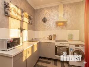 Студия квартира, посуточно, 41м2, 2/5 этаж