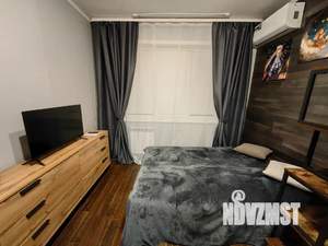 Студия квартира, посуточно, 32м2, 1/9 этаж