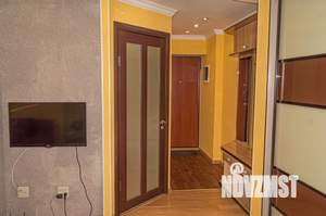 Студия квартира, посуточно, 40м2, 2/5 этаж